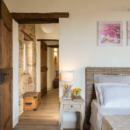 La Casa Di Alice Holiday home *