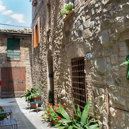 La Casa Di Alice Holiday home *